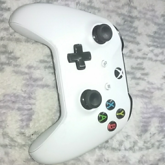 Controller - Picture 3 of 3